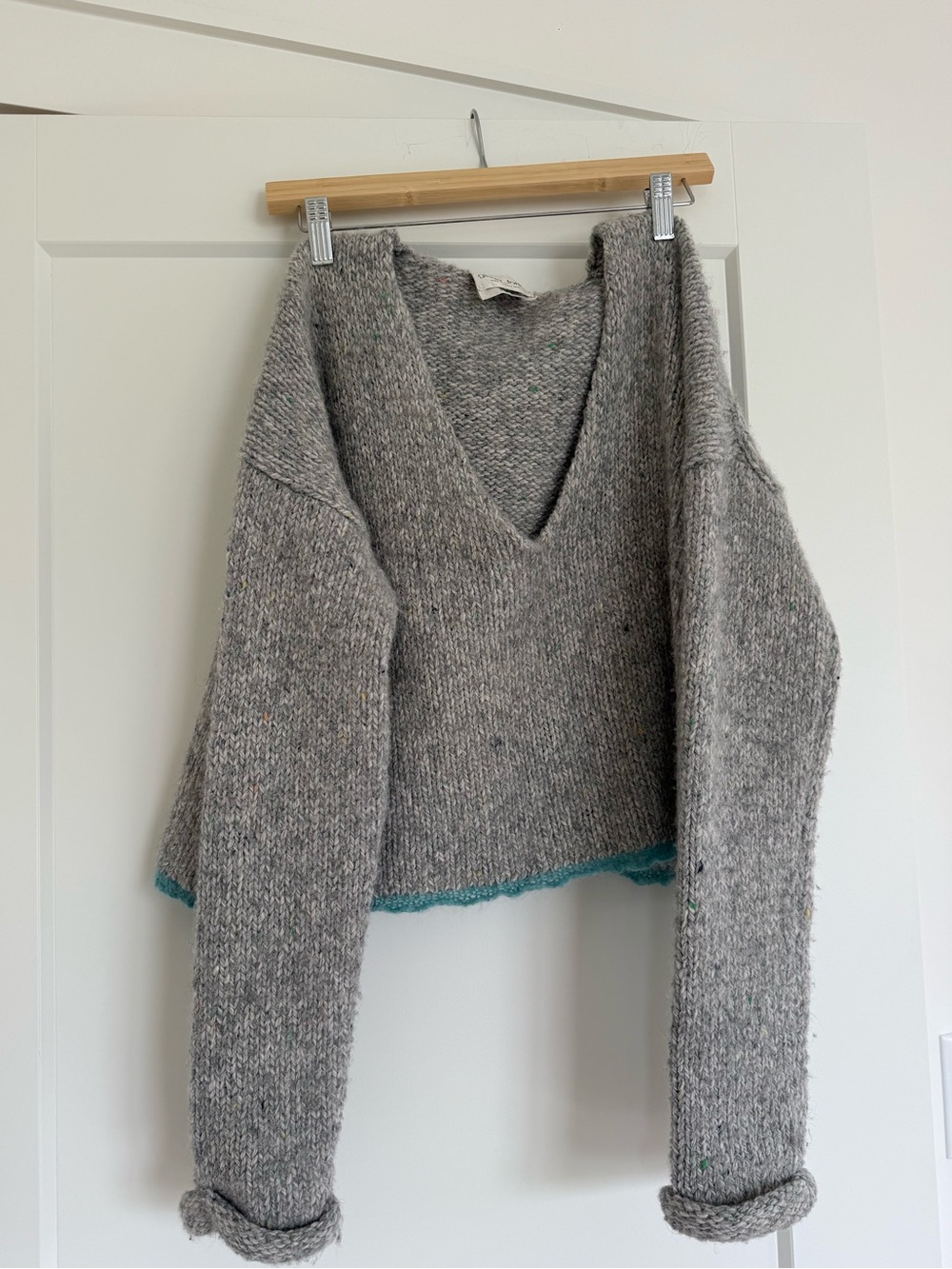 giada forte Grey V-Neck Women’s Sweater with Teal Hem Accent
